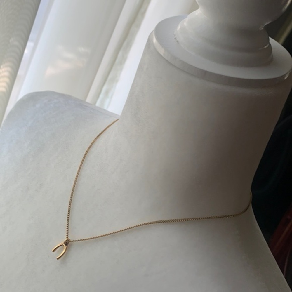 Icing, necklace